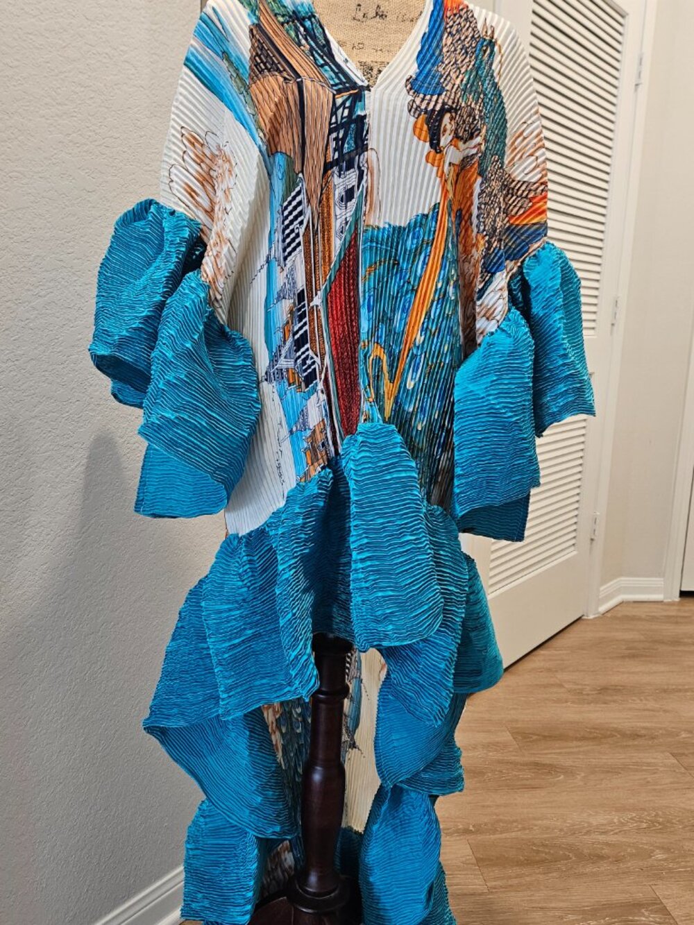 Dramatic Pleated Ruffle Art Print Kaftan/Tunic - Picture 2 of 5
